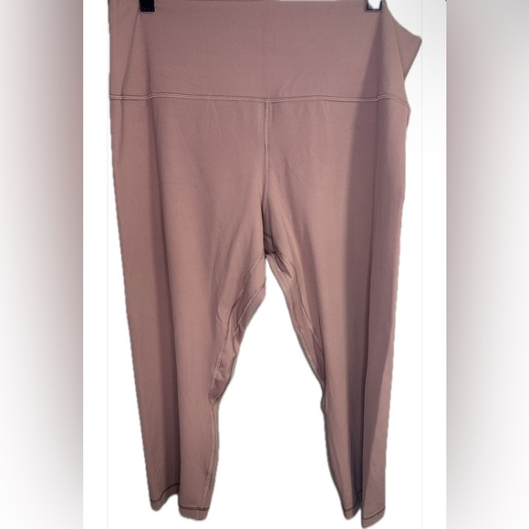 Lululemon Align Crop Size 18 in Spiced Chai - Picture 3 of 5